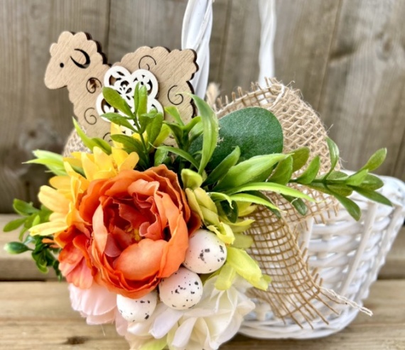 Koszyk Kosz Koszyczek Wiklinowy Wielkanocny do Święconki z dekoracją kwiatową