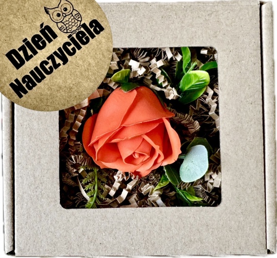 Podziękowanie dla Nauczycieli na Zakończenie Roku MYDLANA RÓŻA MYDLANE Róże