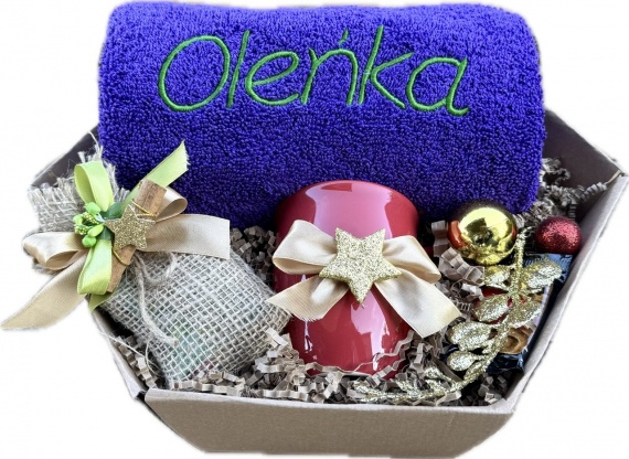 Prezent na Święta dla Przyjaciółki Koleżanki Kosz Ręcznik Kubek Herbata