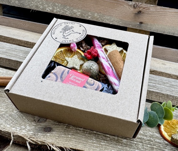 Prezent na Święta Słodki Miły BOX dla klientów pracowników kontrahentów