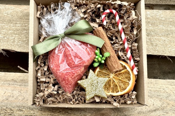 Prezent na Święta Świąteczny Mały Upominek SPA Box Kosz Prezentowy