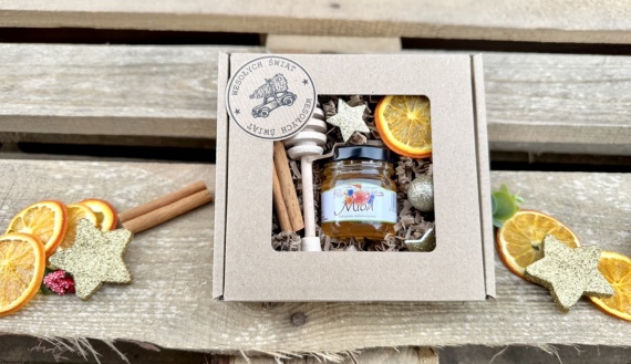 Prezent na Święta Paczki świąteczne dla pracowników kontrahentów klientów