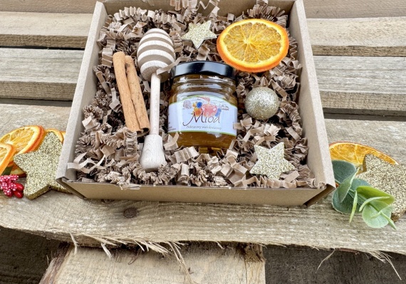 Prezent na Święta Paczki świąteczne dla pracowników kontrahentów klientów