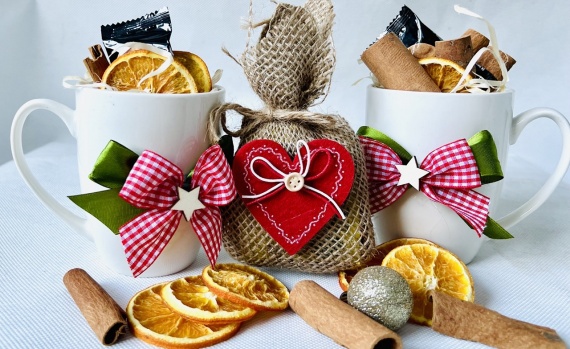 Wyjątkowy Prezent na Święta Zestaw Prezentowy dla 2 osób Babci i Dziadka