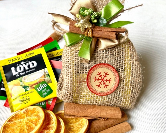 Prezent na Święta Świąteczny dla mamy babci szefowej Kosz Box Prezentowy