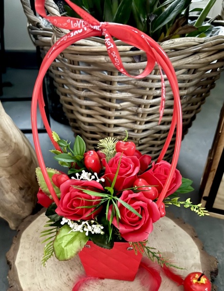 Mydlany Bukiet z Róż Czerwone Mydlane Róże FlowerBox Prezent na Walentynki
