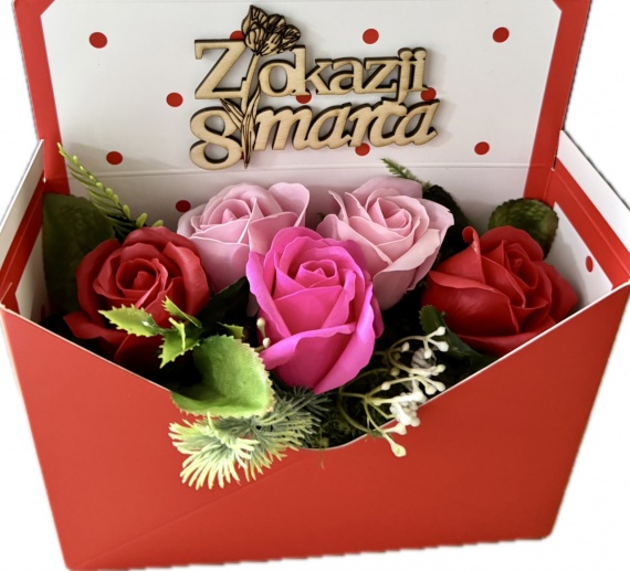 Super Prezent na Dzień Kobiet Bukiet z Kwiatów Mydlanych Mydlane Róże Box