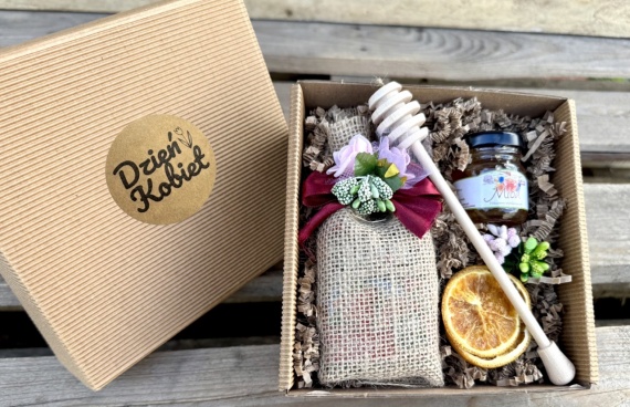 Elegancki Prezent na Dzień Kobiet Box Prezentowy Herbata Miód Mioodwnik