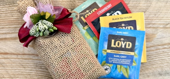 Elegancki Prezent na Dzień Kobiet Box Prezentowy Herbata Miód Mioodwnik