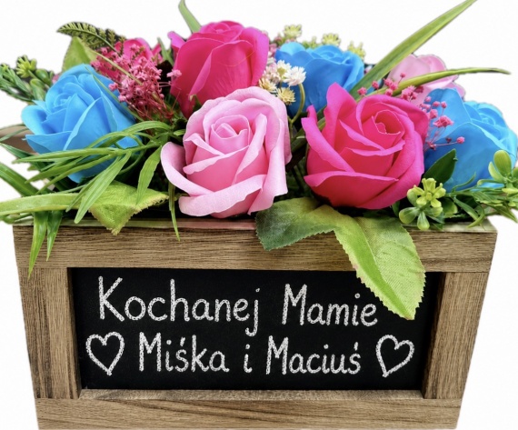 Prezent na Dzień Matki dla Mamy Bukiet z Mydlanych Róż Flower Box Mydlany