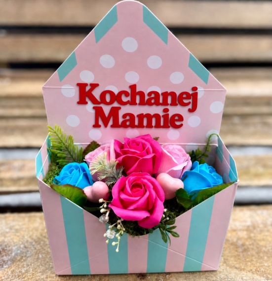 Prezent dla Mamy na Dzień Matki Bukiet Mydlany Flower Box Róże Mydlane