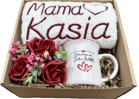 Kosz Prezentowy na Dzień Matki Prezent dla Mamy Kubek Ręcznik Twój Haft