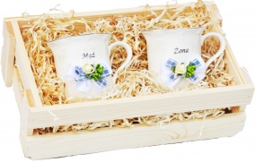 Kubki porcelanowe w skrzynce Mąż i Żona - prezent na ślub