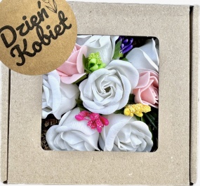 Prezent na Dzień Kobiet Kosz Box Prezentowy Bukiet Kwiaty Róże Mydlane